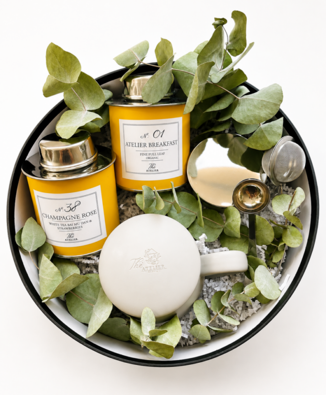 Caja regalo Atelier Signature de Thé Atelier con tés premium y accesorios para el ritual del té
